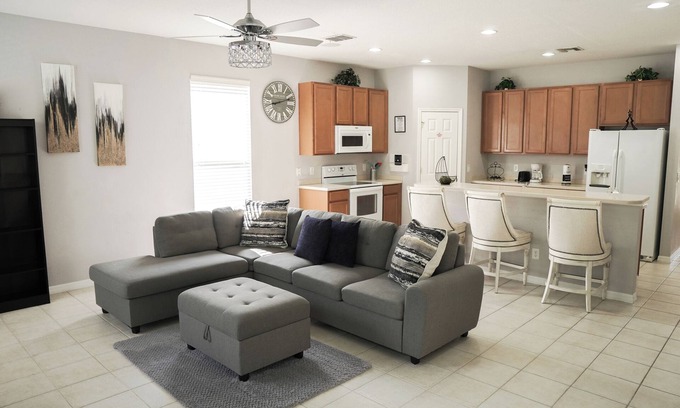 San Benito Casa | Kissimmee House heat Pool & Spa Near Epic Universal, Huge Resort Amenities