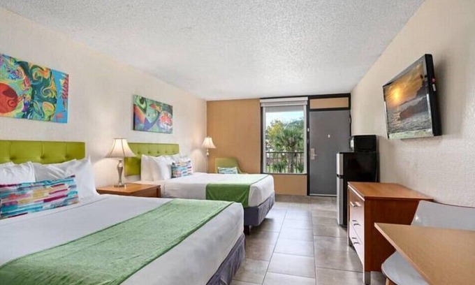 Historic Downtown Kissimmee Casa | Kissimmee Ideal Room with 2 DBL Beds & Fitness Center