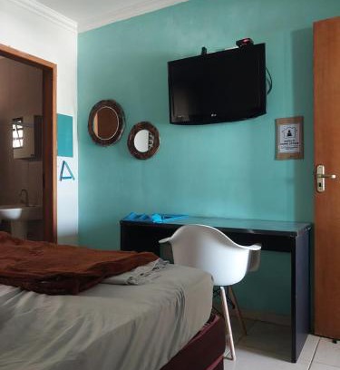 Maringa Apartamento | Kit Net 5 azul cama casal