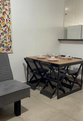 Jardim Virginia Apartamento | Kit net completa na Praia da Enseada