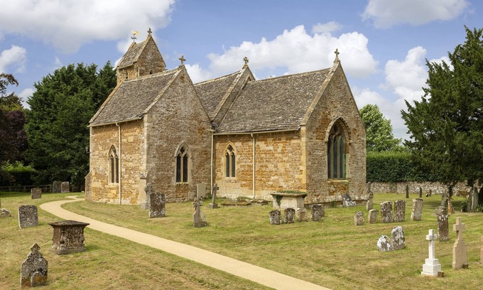 Moreton-in-Marsh Cabaña | Kitchen Garden Cottage is a beautiful honey coloured stone cottage