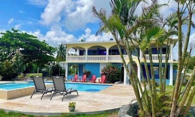 Zarzal Villa | Kite Beachfront Luxury Villa/8 BDR/Huge Pool /Jacuzzi/ kiteboarding/sleeps 18+