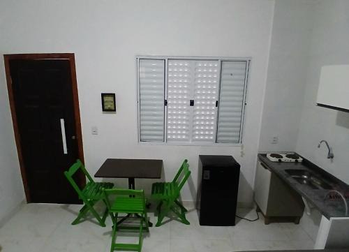 Pontal do Sul Casa | Kitnet confortável em Pontal do Sul
