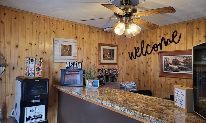 Gettysburg Hotel | KJ's Inn and Suites By OYO Gettysburg U.S. Hwy 212