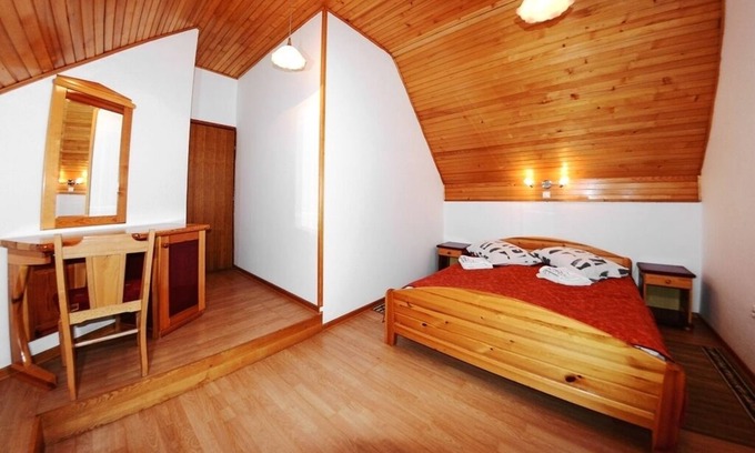 Zlatibor Casa | Apartamento Dúplex de 3 dormitorios (5 adultos)