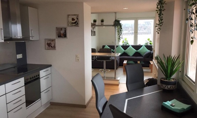 Kaiserslautern Apartamento | KL29: Bright Penthouse Apt w/ Rooftop Terrace Downtown Kaiserslautern