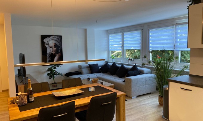 Kaiserslautern Apartamento | KL36: Modern 2 Bedroom Downtown Apartment