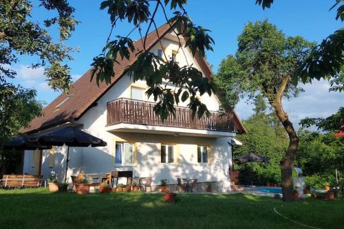 Tocna Casa | Klasický dům, 5 ložnic , 5 bedrooms, Praha
