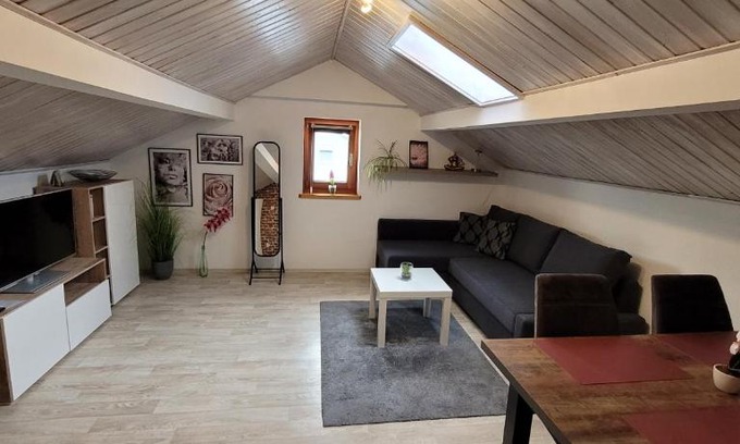 Ebersberg District Apartamento | Kleine gemütliche Mansardenwohnung im Südosten Münchens