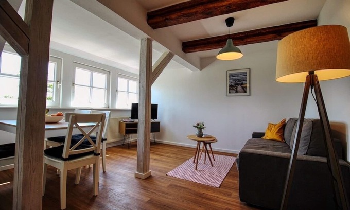 Stahlbrode Apartamento | Kleine Giebelwohnung im Ferienhaus Makrele von 1877