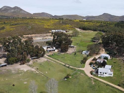 Caledon Casa | Kleinwatervalplaas Farm Stay Accomodation