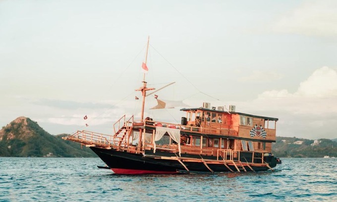 Labuan Bajo Alquiler De Eote | KLM Presley Jalasena ll