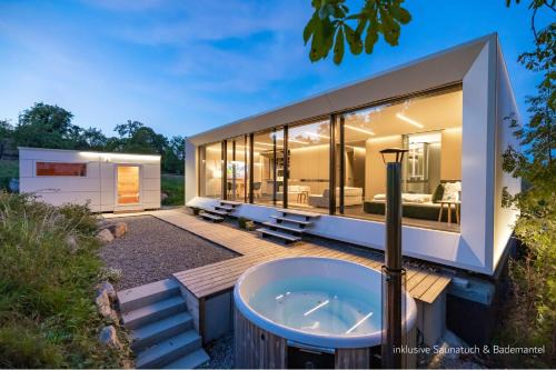 Uehlingen-Birkendorf Casa | Kloster Suite, Aussensauna, Hottube - ÜhlingenBirkendorf