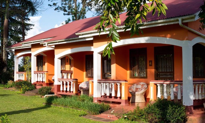 Fort Portal Cabina | Kluges Guest Farm