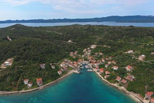 Knez Casa | Knež - Relaxing Apartments Near the Sea on Mali Iž