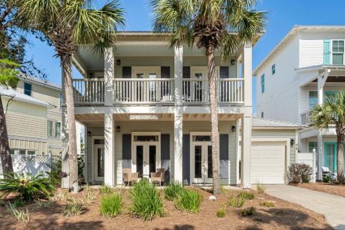Emerald Waters Village Casa | Knee Deep by Newman-Dailey