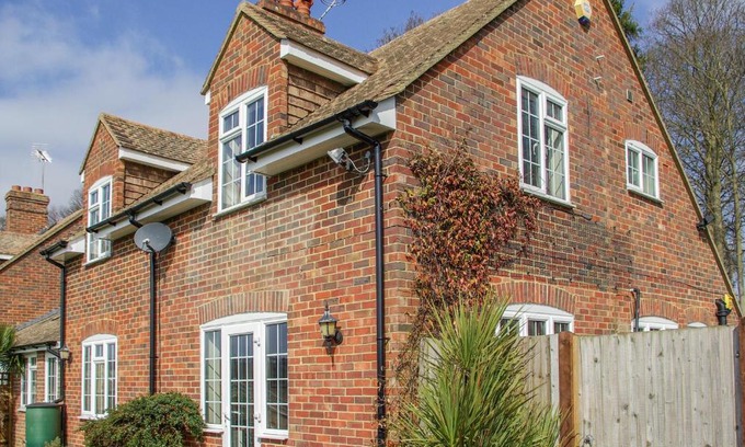 Maidstone Casa | Knights Cottage