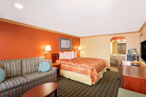 Port Charlotte - Charlotte Harbor Hotel | Knights Inn Port Charlotte