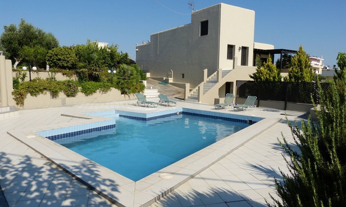 Skalani Villa | KNOSOS PALACE Villa aislada de 4 *, piscina privada, ¡MEJOR VISTA!