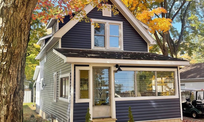 Conneaut Lake Cabaña | Knot Shores- Cozy, 3 bedroom Cottage, w/water access