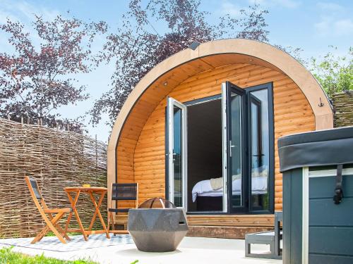 Christchurch Casa | Knowstone-Uk40034