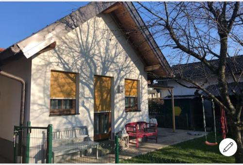 Himmelreich Casa | Knusperhaus mit Garten