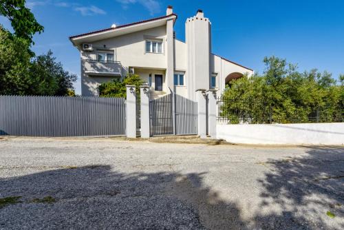 Pangaio Casa | "Kochili Villa" LUXURY VILLA