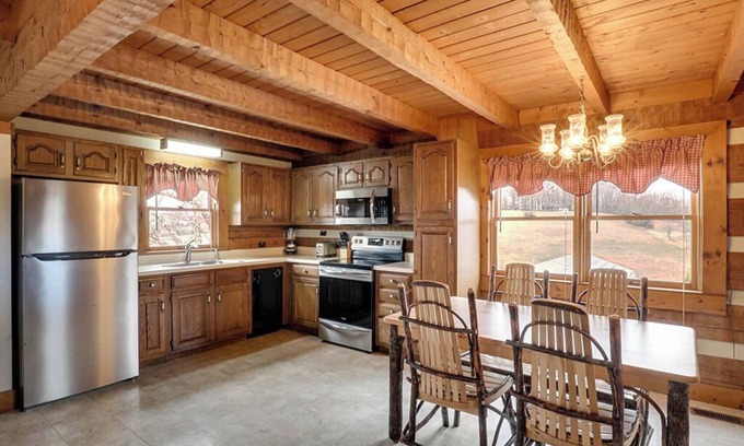 Kodak Cabina | Kodak - Five Minutes To Buccees - 3 Bedrooms - Sleeps 8