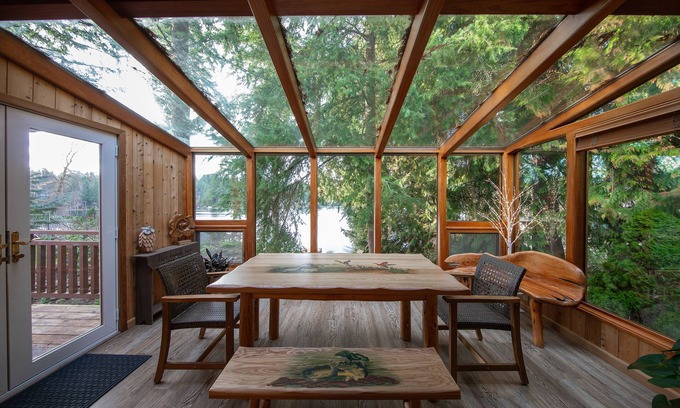 Maple Valley Cabina | Koi Story Cabin