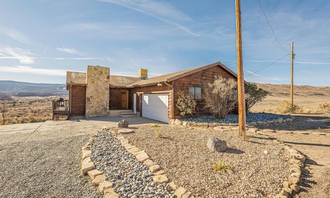Loma Casa | Kokopelli I: Hike, Relax, Enjoy the Views