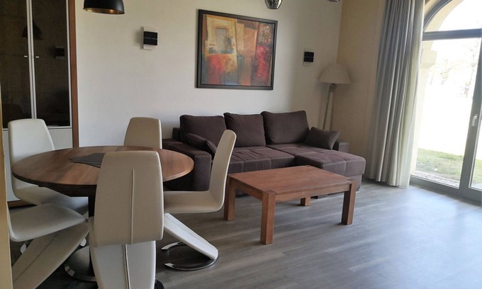 Stolpe Apartamento | Kolibri RE-05 - Cozy vacation apartment The Remise Kolibri RE-05 in a rural setting.