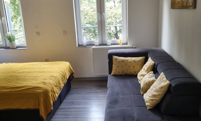 Krefeld Apartamento | Komfortable 2-zimmer Wohnung in Krefeld, Zentral, Nähe Düsseldorf