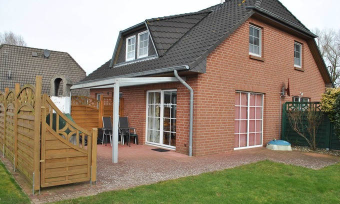 Norderteil Casa | Komfortables, Helles Steinhaus mit Überdachter Terrasse