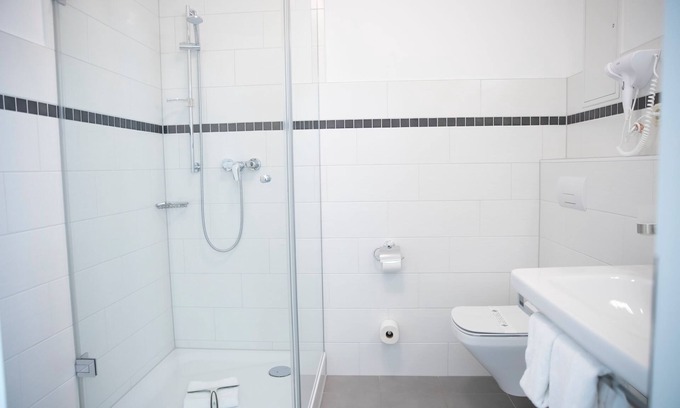 Lutten Klein Cabaña | Komfortzimmer - Gästehaus Rostock