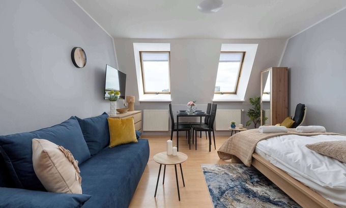 Krzyki Apartamento | Komuny Paryskiej 49-51 Wrocław | Functional Studio | Close to the Old Town
