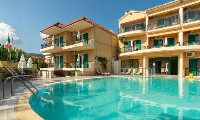 Yenion Apartamento | Konstantinos Hotel & Apartments 2