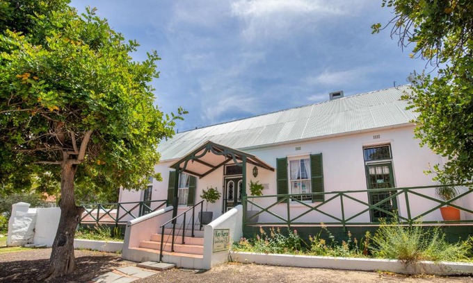 Montagu Cabina | Koo Karoo Guest Lodge and Self Catering