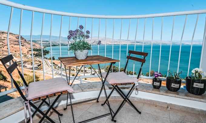 Tiberias Apartamento | Kook - Charming Lakeview Apartment
