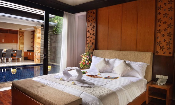Gianyar Villa | Kori Maharani Villas - Villa de dos dormitorios con piscina 2