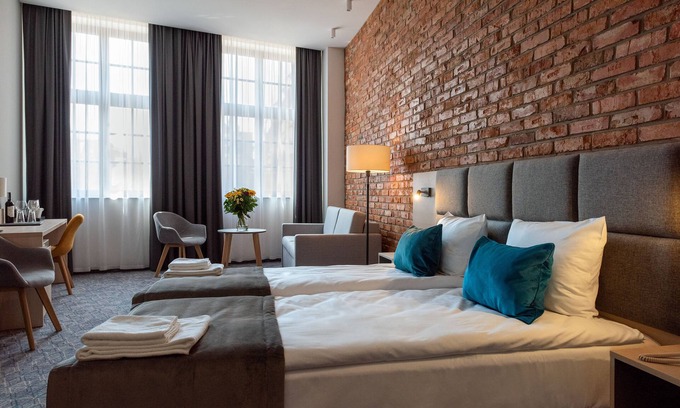 Wroclaw Old Town Hotel | Korona Hotel Wroclaw Market Square