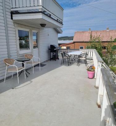 Kirkenes Apartamento | Koselig Feriehus ved Kirkenes sentrum