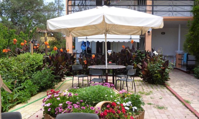Agios Georgios Pagon Apartamento | Kostas Apartments & studios