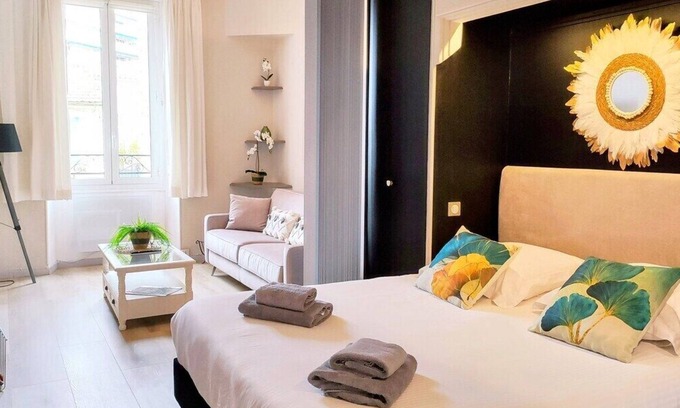 Prado - Republique Apartamento | Kosykasa Spa