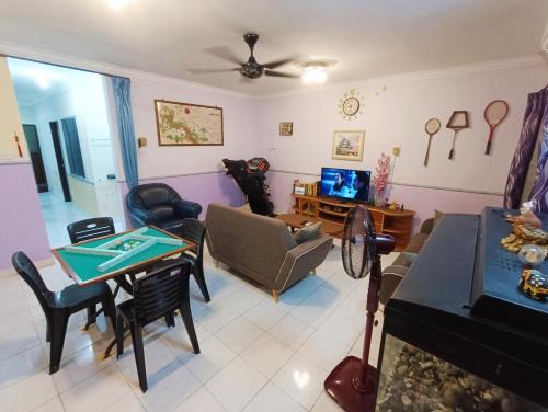 Taman Kota Laksamana Casa | Kota 3BR Townhouse 5 Pax - TVBox/Mahjong/Jonker