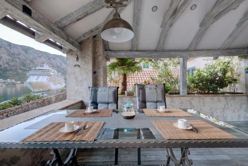 Kotor Old Town Apartamento | Kotor old town Palace Bucha