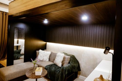 Bacolor Apartamento | Kozen at Azure North Pampanga