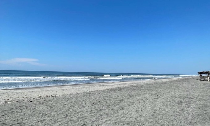 El Porvenir Casa | Escápate al Paraíso: Experimenta el Lujo de Kassamigos Beach House