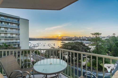 Manly Apartamento | KozyGuru | Manly | Steps from the Coastal Bliss