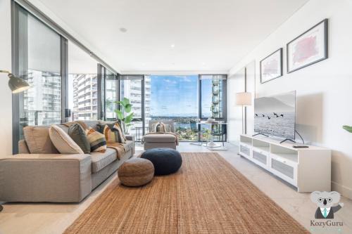 Rhodes Apartamento | KozyGuru | Rhodes | Stylish Waterfront Living