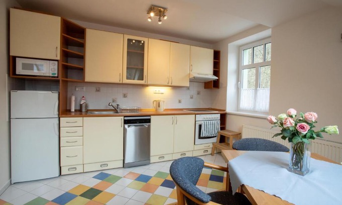 Cerny Dul Apartamento | Krásný vybavený byt u sjezdovky
